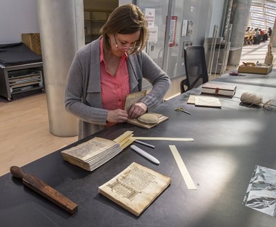 Ann Lindsey reconstructs a 16th-century Byzantine binding