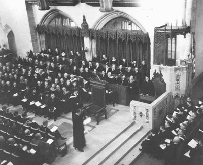 Frontispiece: Chairman of the Board Harold H. Swift inducts Robert M. Hutchins as fifth president of the University of Chicago, November 19, 1929.