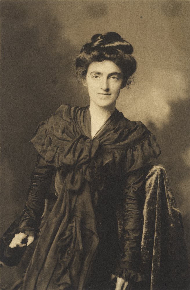 Photographic portrait of Sophonisba Breckinridge