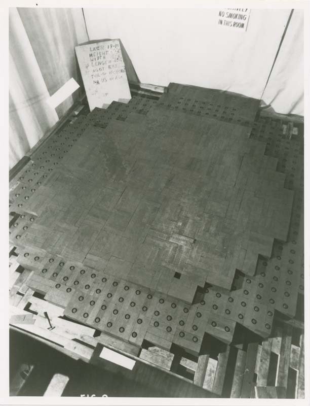 A black and white photo of layer 17 of Chicago Pile-1, which is a more circular layer.